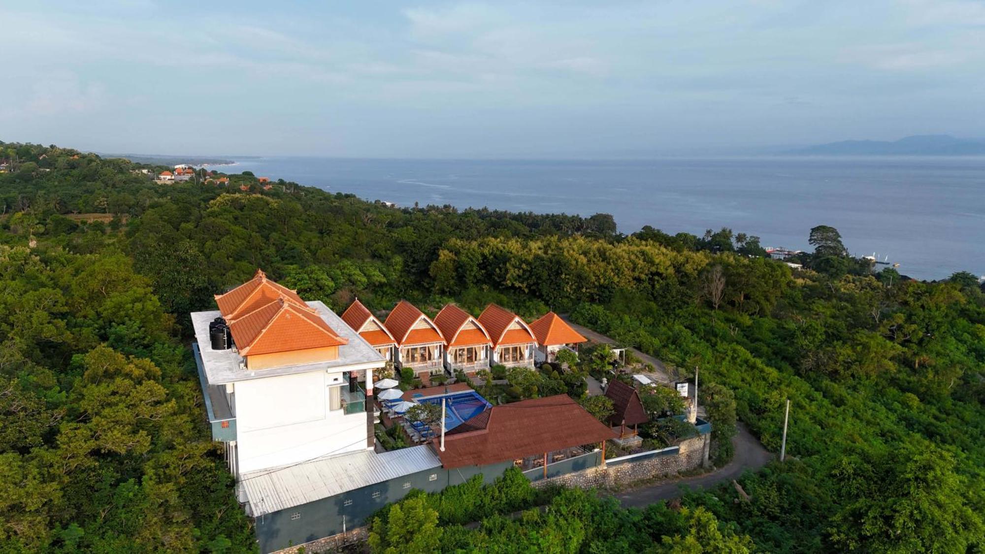 D'Arya Sea View Hotel Batununggul Exterior foto