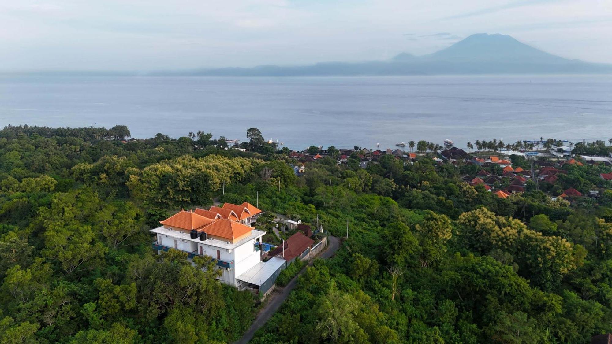 D'Arya Sea View Hotel Batununggul Exterior foto